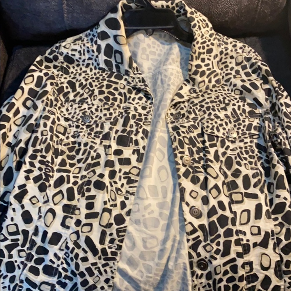 Light Spring Jacket - image 3